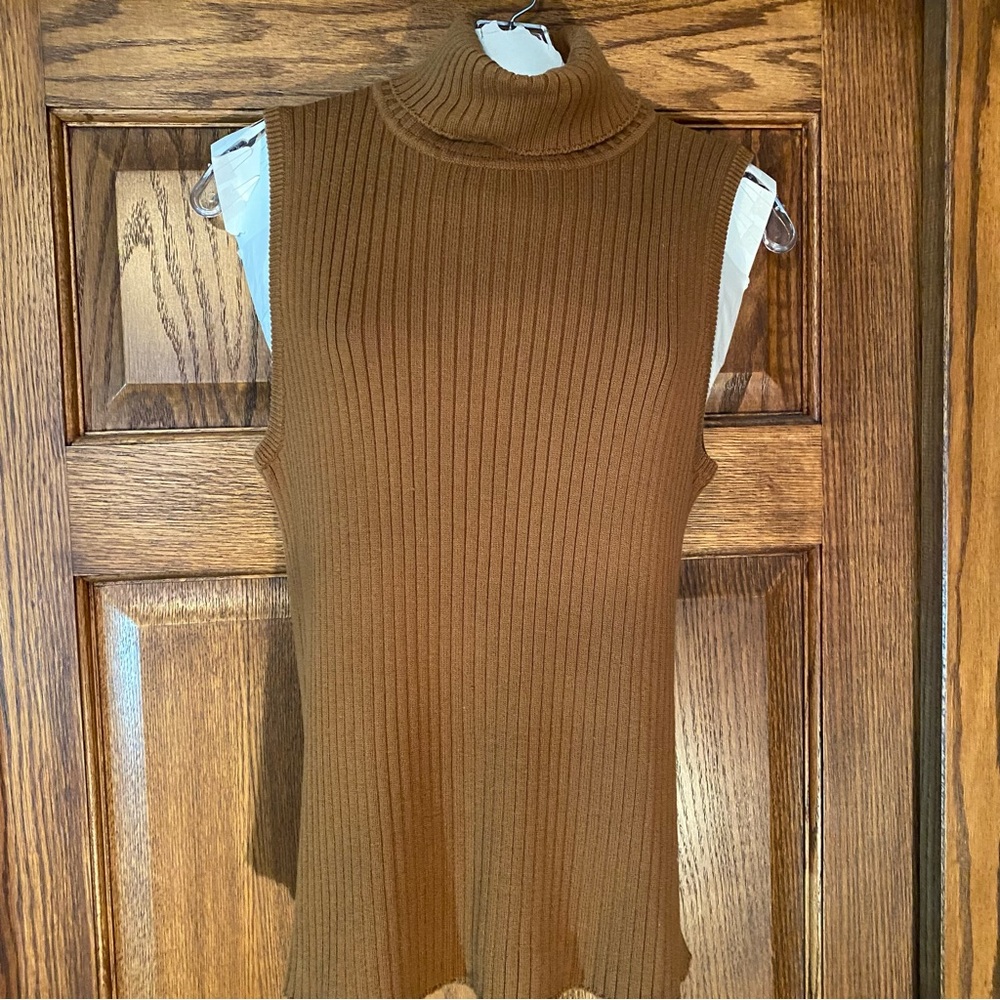 Chadwick’s Caramel Brown Knit Turtleneck Sleeveless Sweater